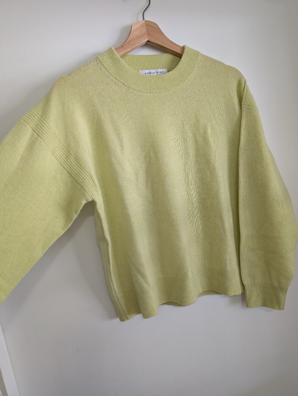Amour Vert Light Lime Green Cashmere Crewneck Sweater